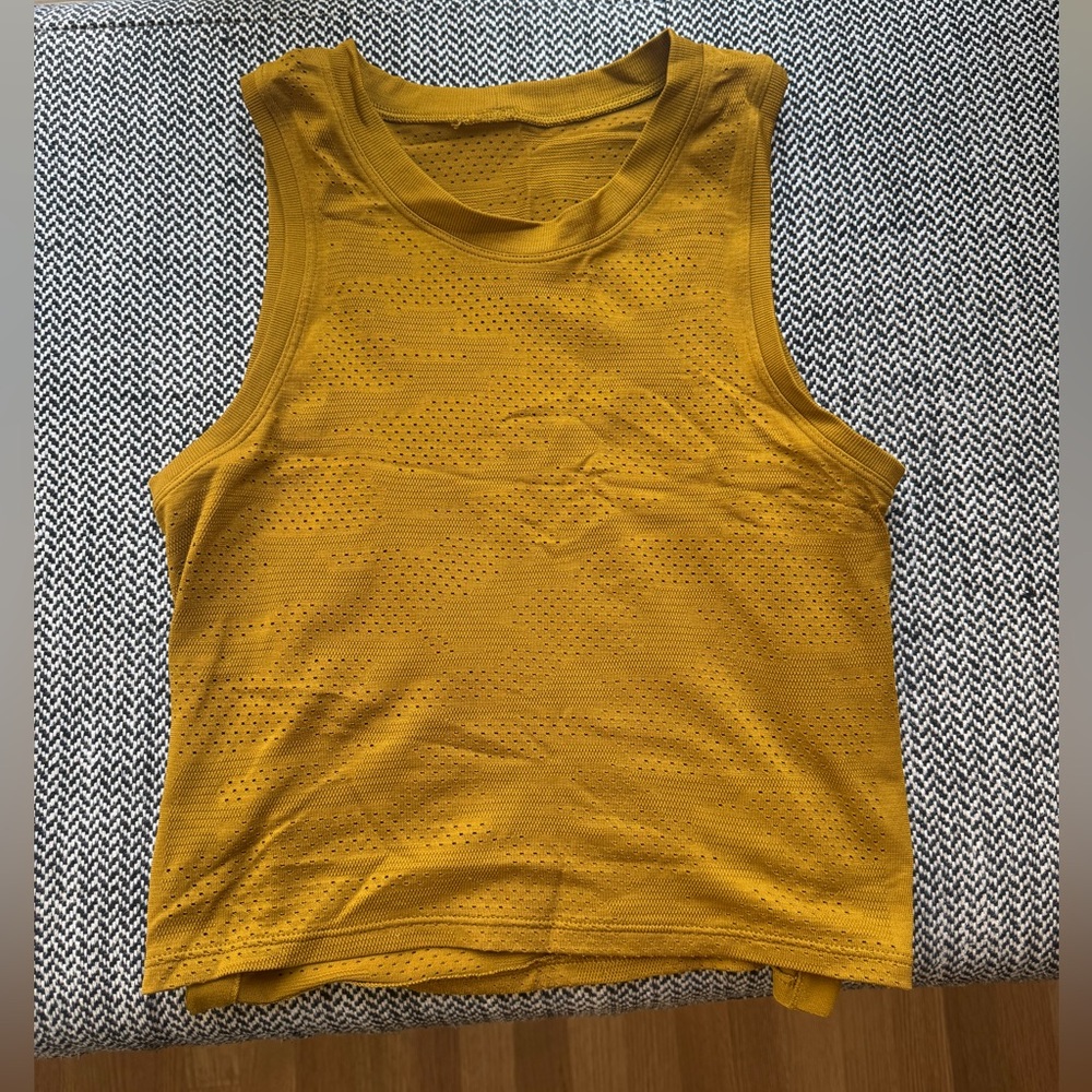Lululemon cropped mustard tank top